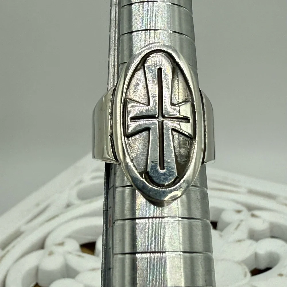 Sterling Silver Cross Ring Size 5 | Oval Shield Design | NWT | Faith Jewelry